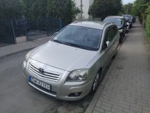 Toyota Avensis II 2.0 D-4D Sol 2006