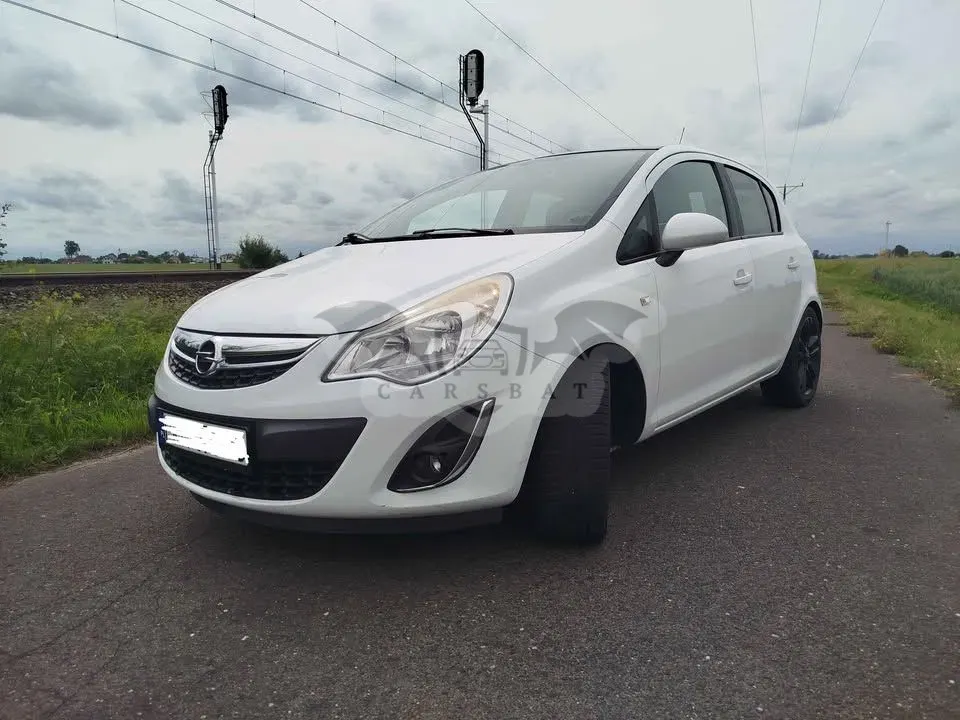 Opel Corsa D 1.4 16V Color Edition 2011