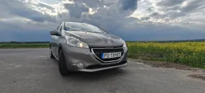 Peugeot 208 I 1.2 PureTech Allure 2015