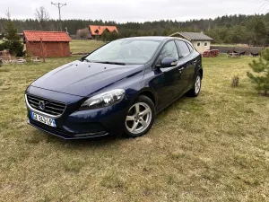 Volvo V40 II D2 Powershift Kinetic 2015