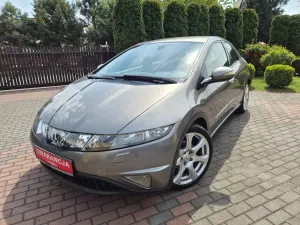 Honda Civic VIII 1.8i-VTEC Executive 2008