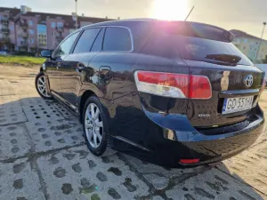 Toyota Avensis III 2.2 D-4D Sol Plus 2009