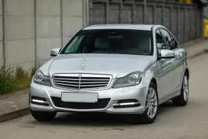 Mercedes-Benz C W204 200 CGI BlueEff Elegance 2011