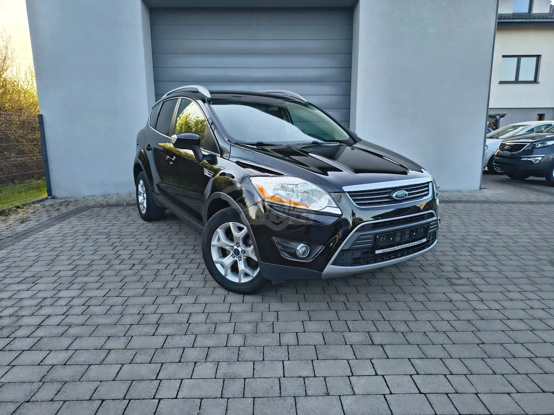 Ford Kuga I 2.0 TDCi 2x4 Champions Edition 2012