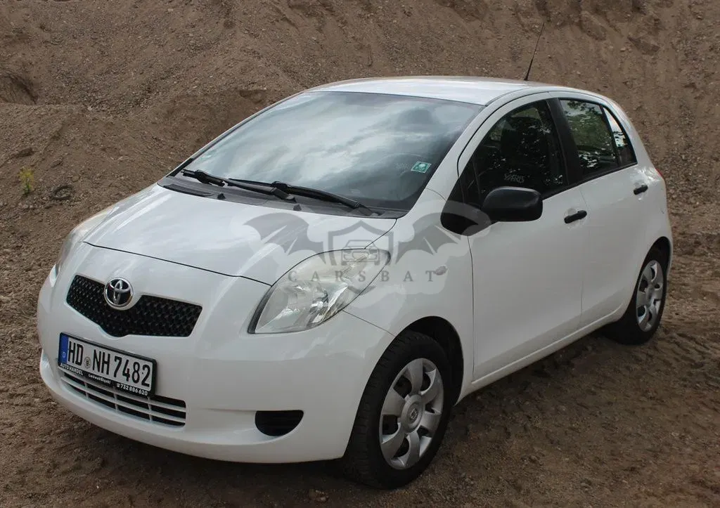 Toyota Yaris II 1.0 VVT-i Cool Edition 2009