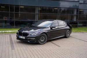 BMW 7 Series G11/12 740Li 2016
