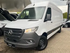 Mercedes-Benz Sprinter 2025
