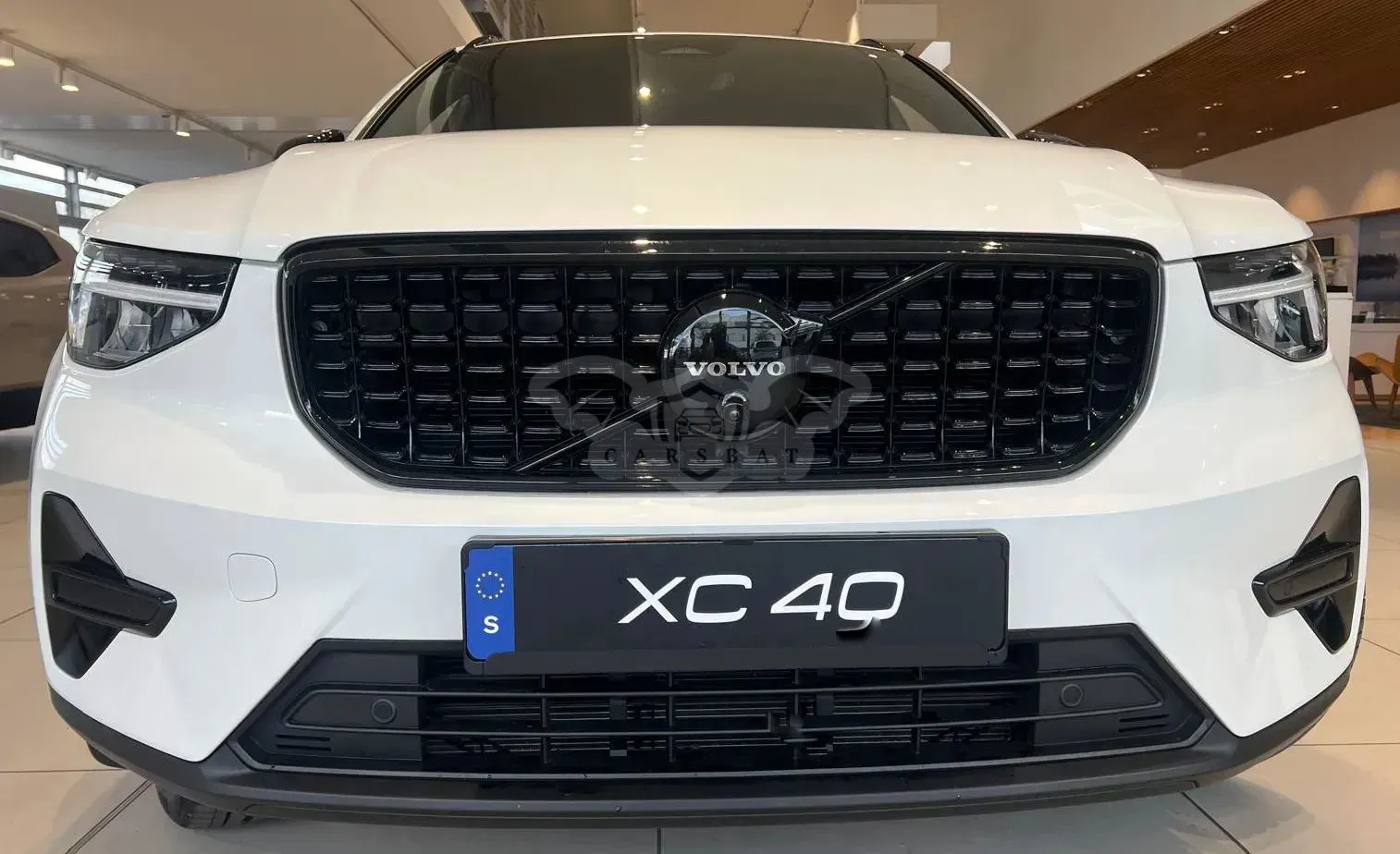 Volvo XC40 2025