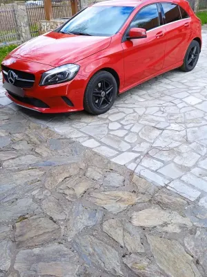 Mercedes-Benz A W176 180 7G-DCT 2016