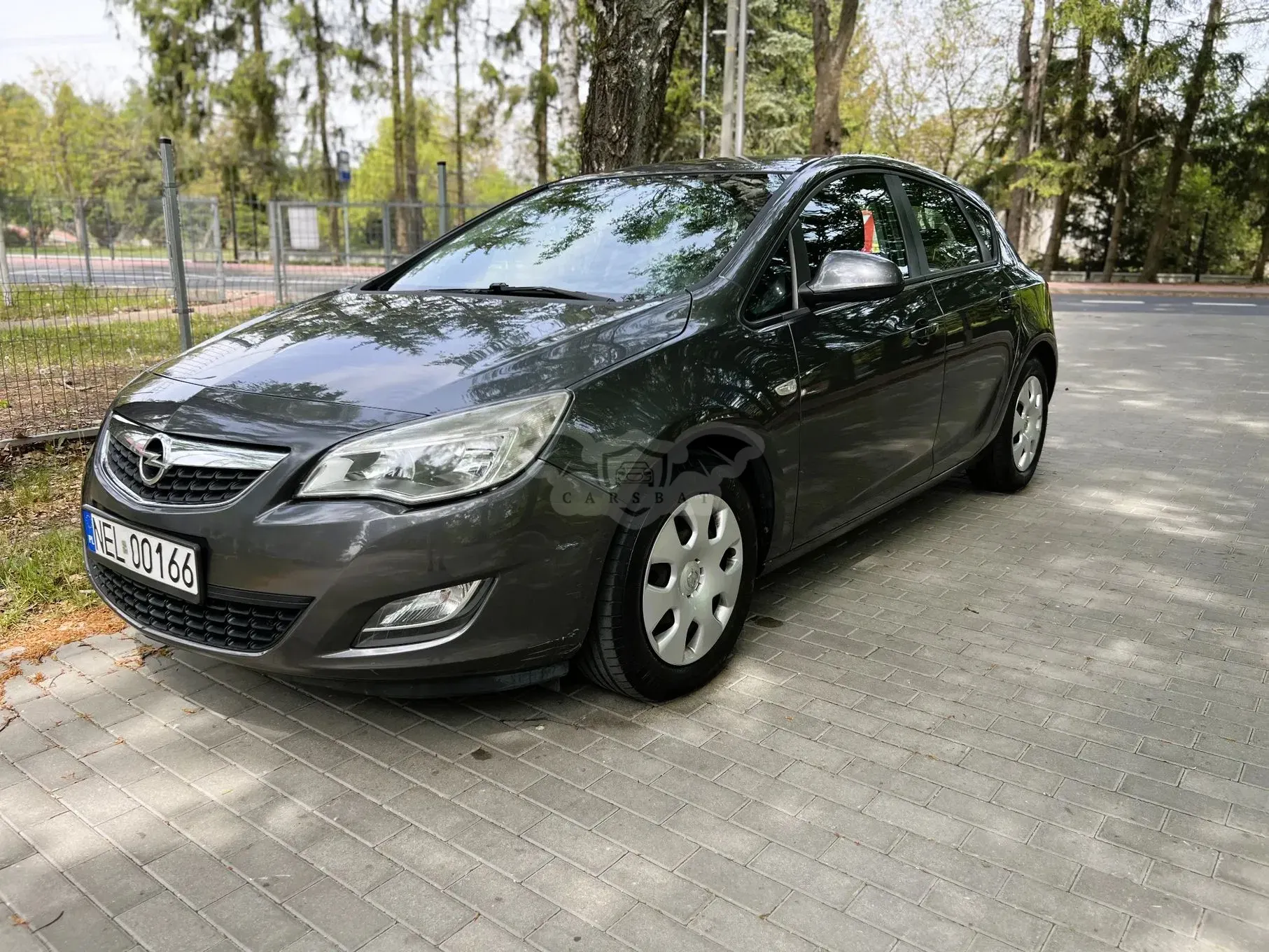 Opel Astra J 2011