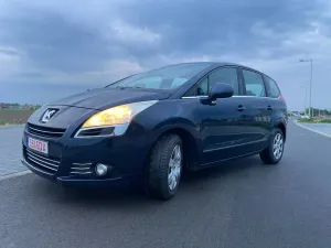 Peugeot 5008 I 1.6 HDi Premium 2010