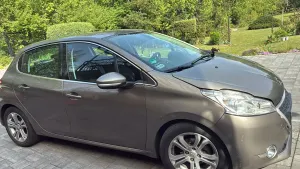 Peugeot 208 I 120 VTI Intuitive 2013