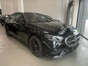 Mercedes-Benz E W214 200 mHEV AMG 9G-Tronic 2025