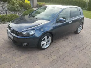 Volkswagen Golf VI 1.6 TDI Highline 2011