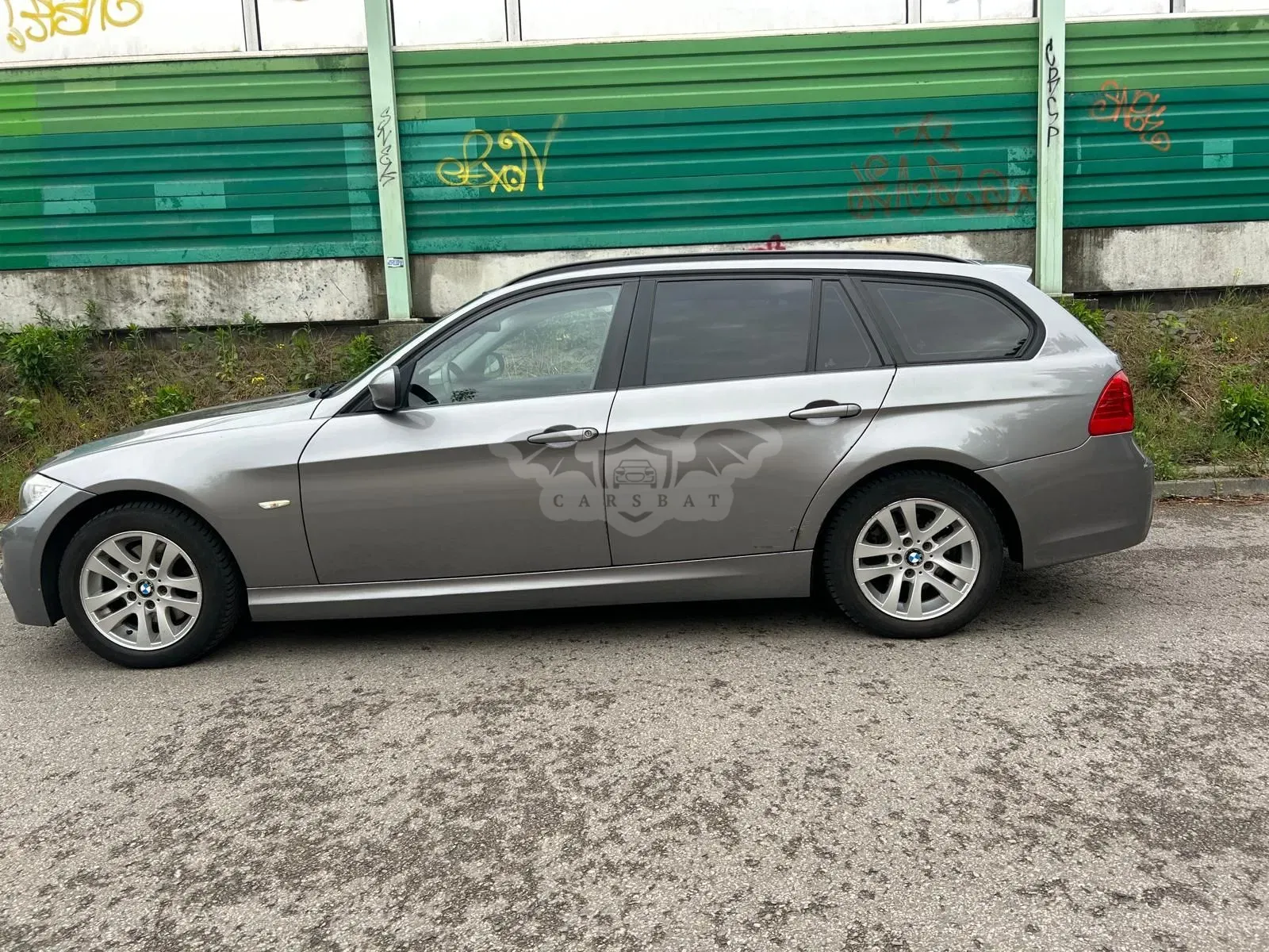 BMW 3 Series E90/E91/E92/E93 318d 2010