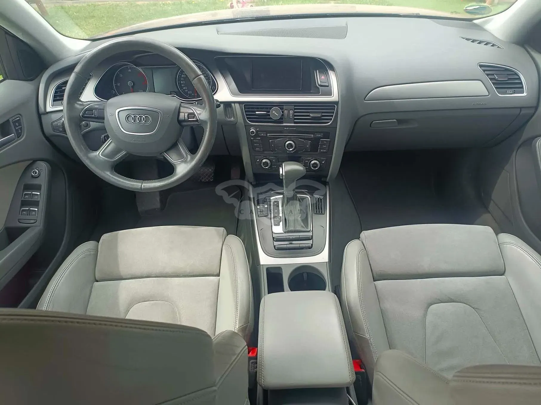 Audi A4 B8 2.0 TDI Multitronic 2012