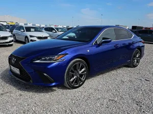 Lexus ES 300h F Sport 2020