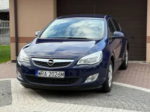 Opel Astra J 1.4 EcoFLEX Selection 2011
