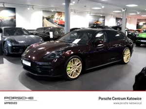 Porsche Panamera 4 E-Hybrid Platinum Edition 2023