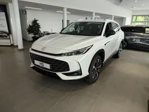 MG HS 2025