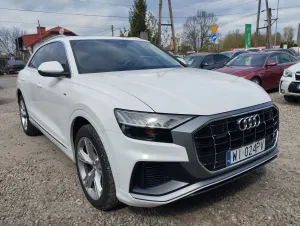 Audi Q8 SUV TFSI quattro 250 kW tiptronic S line business 2023