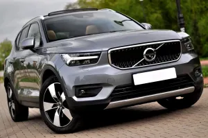 Volvo XC40 D4 AWD Momentum Pro 2019