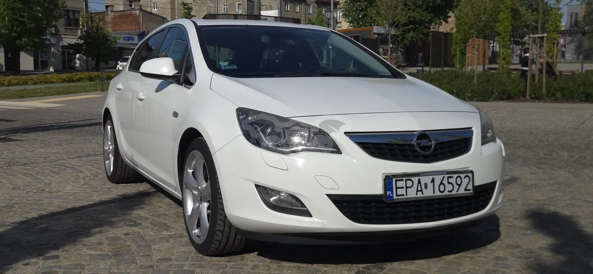 Opel Astra J 2.0 CDTI Sport 2011