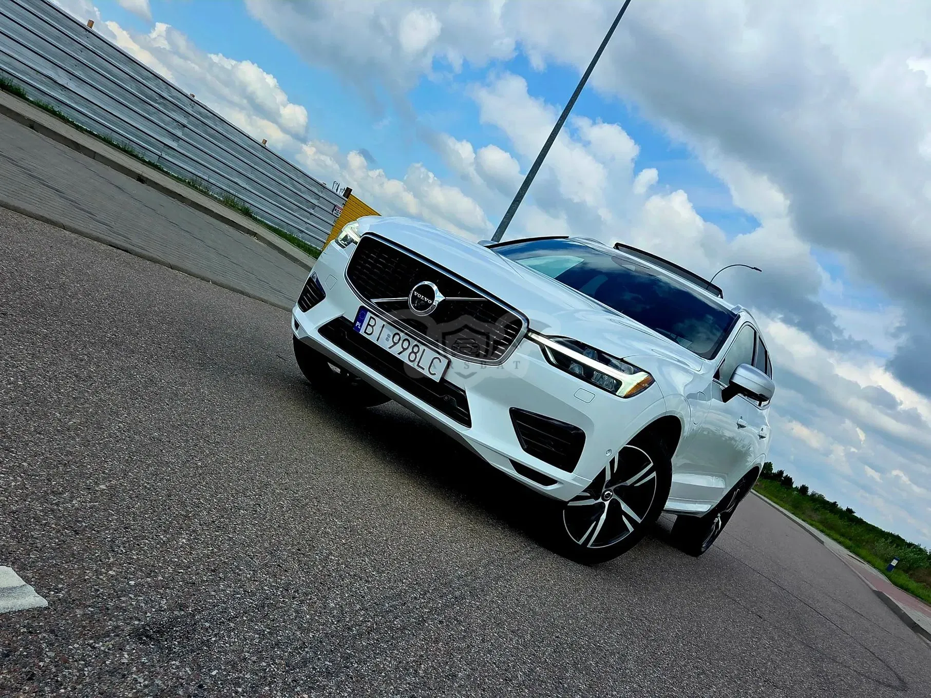Volvo XC60 II T8 AWD Plug-In Hybrid R-Design 2017