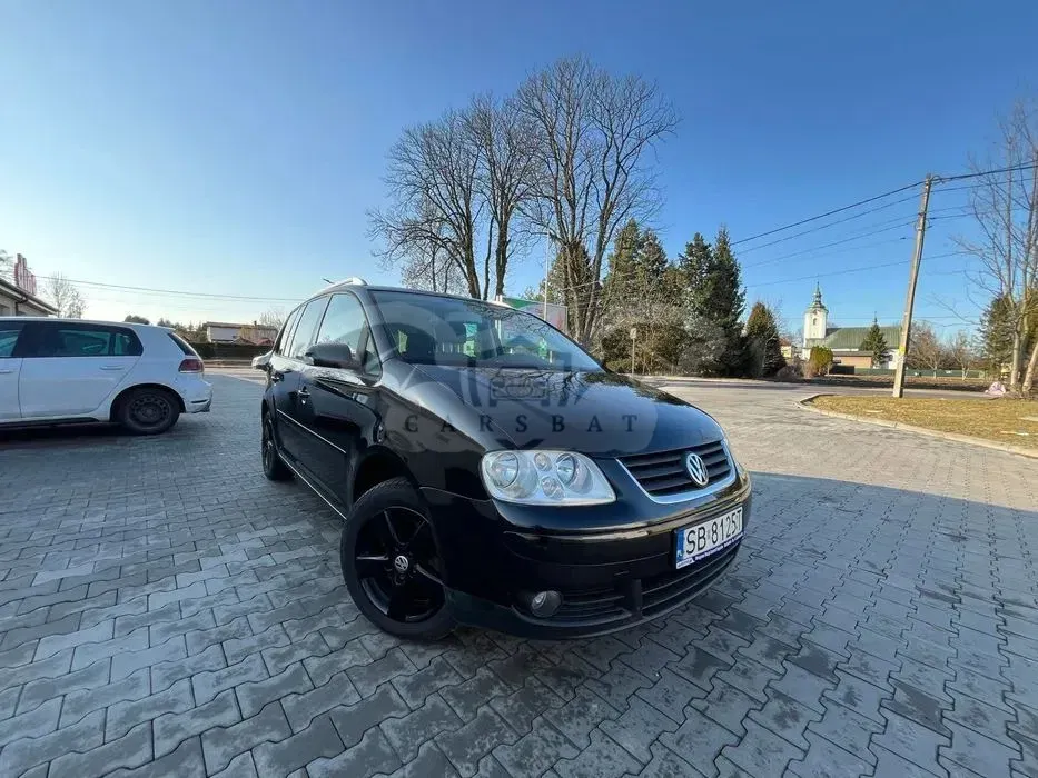 Volkswagen Touran I 2.0 FSI Highline 2005