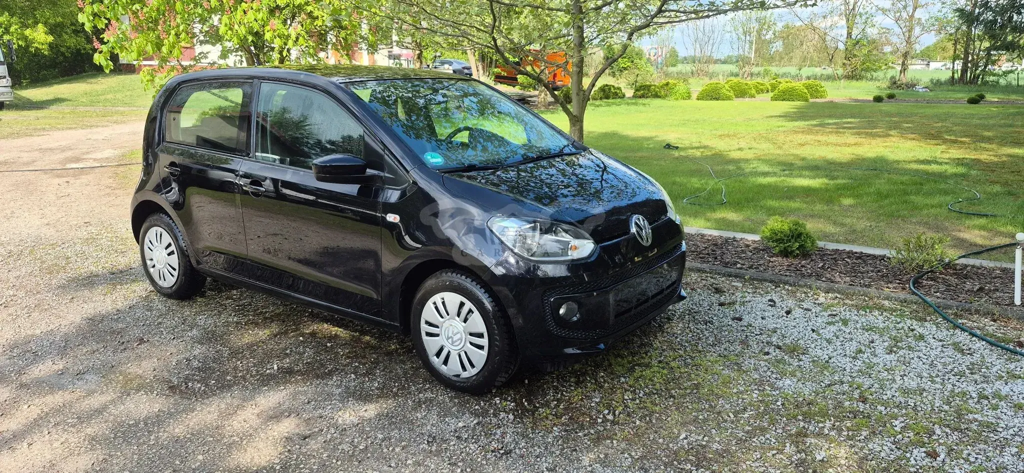 Volkswagen Up! black 2013