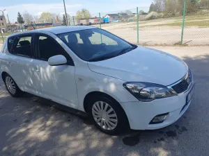 Kia Ceed I 1.4 CVVT Attract 2010