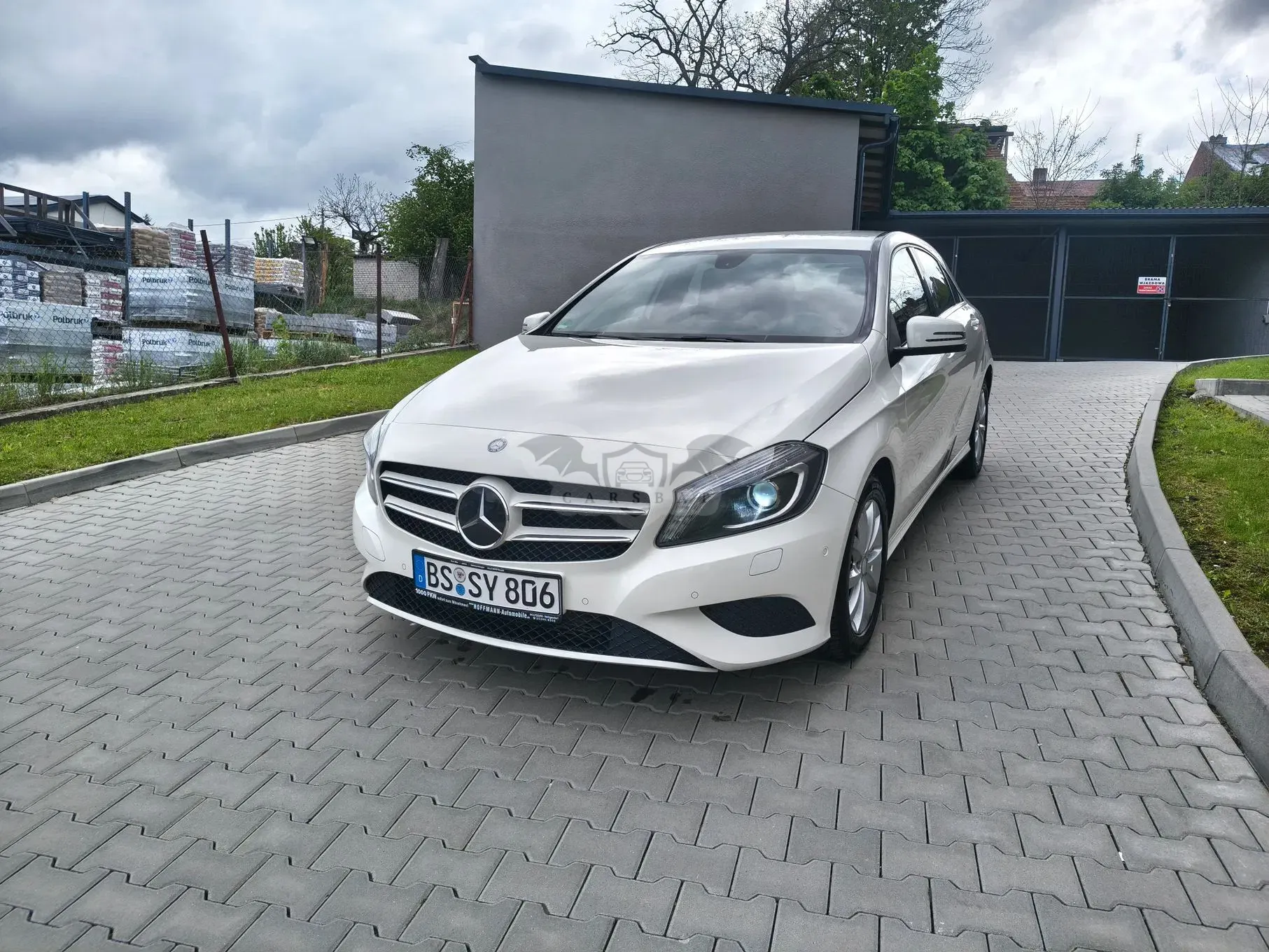 Mercedes-Benz A W176 180 (BlueEFFICIENCY) Urban 2012
