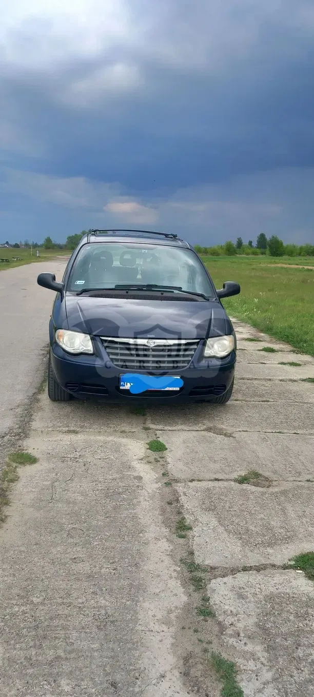 Chrysler Voyager IV 2.4 SE 2007