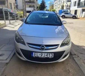 Opel Astra J 1.4 T Sport 2012