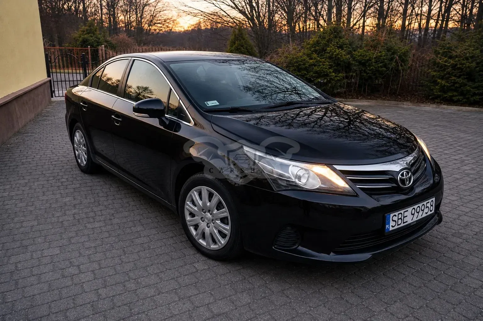 Toyota Avensis III 1.6 Active 2013