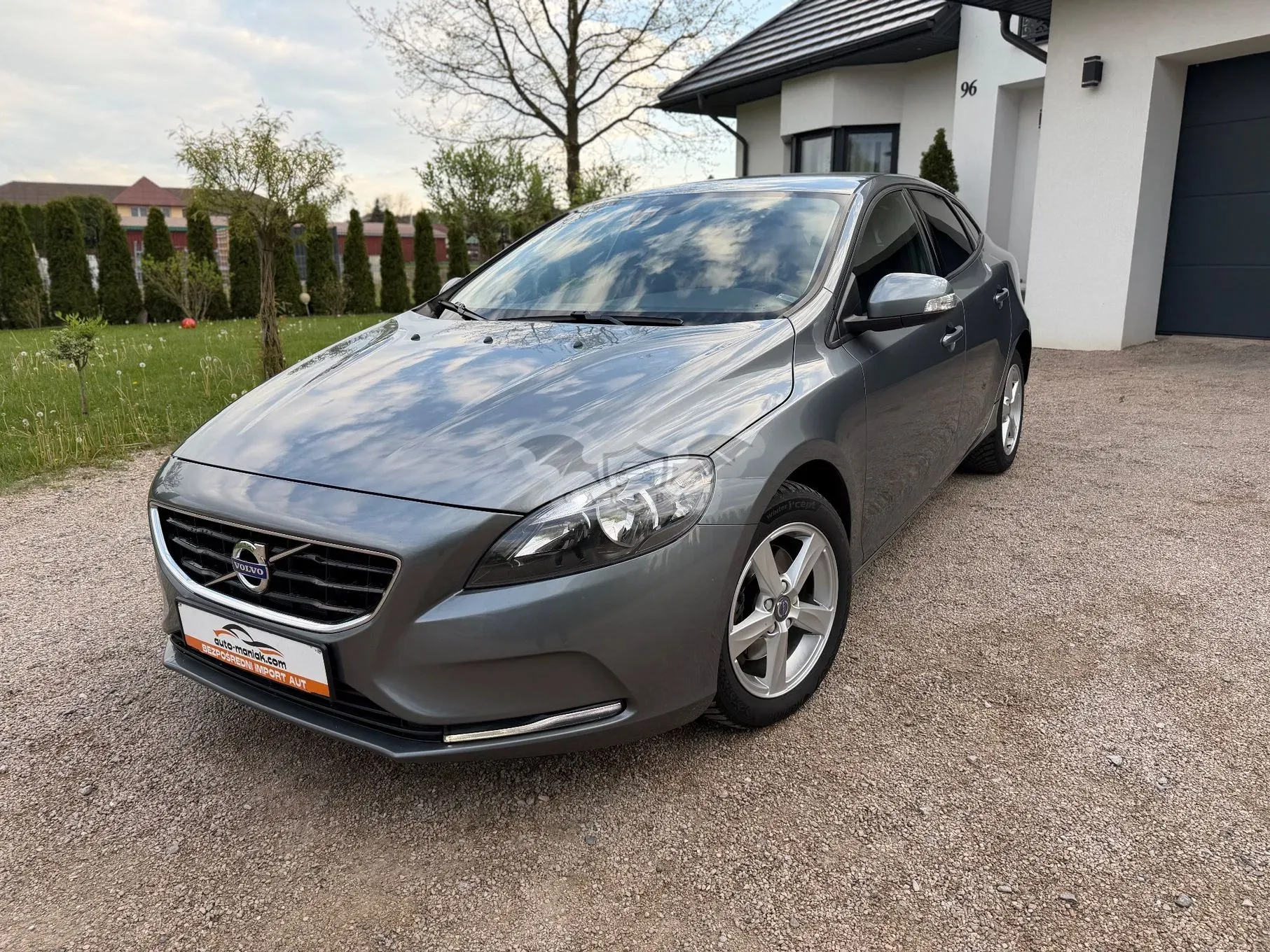 Volvo V40 II D2 Drive-E Kinetic 2015