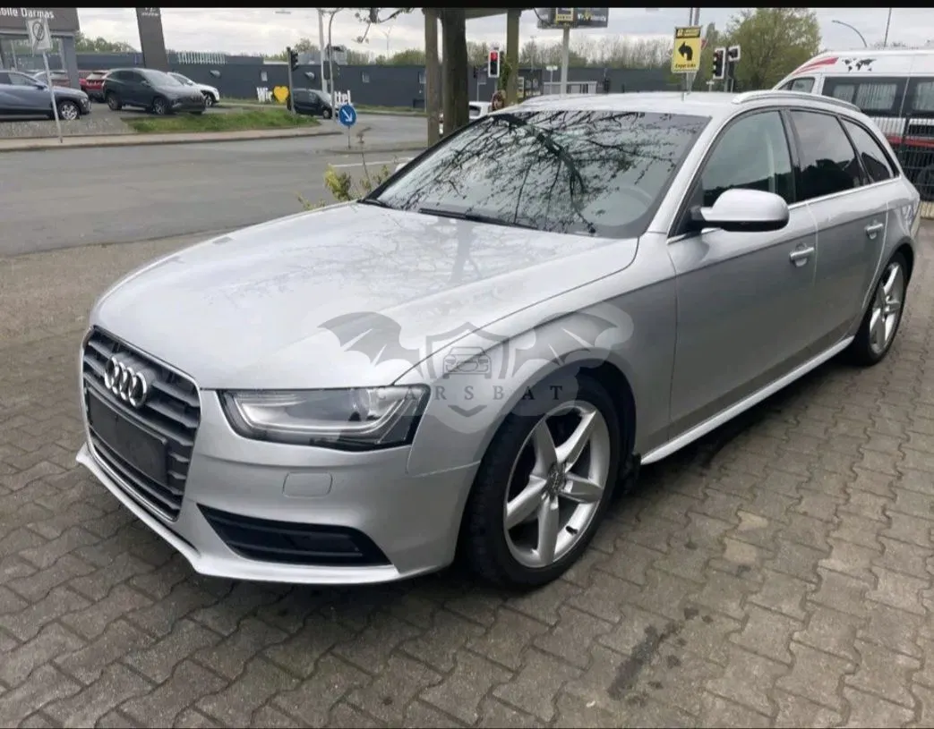 Audi A4 B8 2.0 TDI DPF quattro S line Sportpaket 2013
