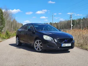 Volvo S60 II D3 Geartronic 2010