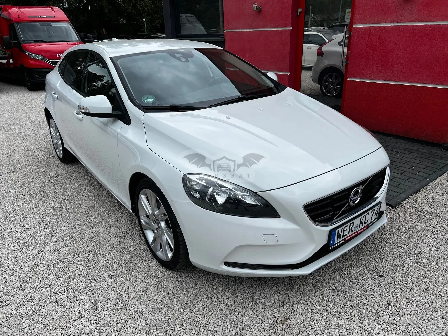 Volvo V40 II T3 2012