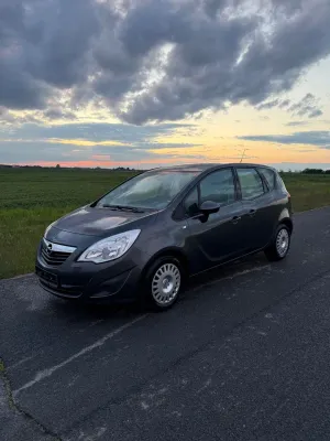 Opel Meriva II 1.4 T Cosmo 2010