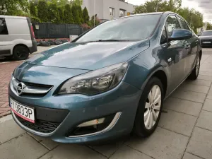 Opel Astra J 1.4 Turbo 2013