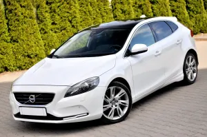 Volvo V40 II D4 Summum 2012