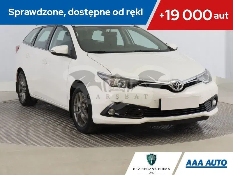 Toyota Auris II 2015