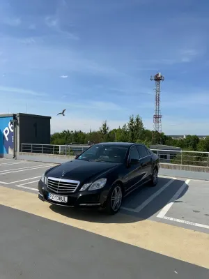 Mercedes-Benz E W212/W207 220 CDI BlueEff Avantgarde 2011