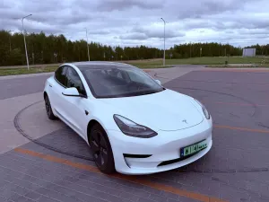 Tesla Model 3 RWD 2023
