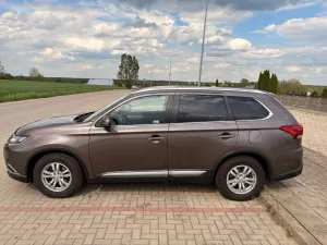Mitsubishi Outlander III 2.0 Intense + 4WD CVT 2017