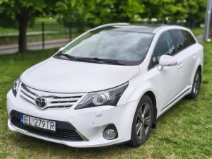 Toyota Avensis III 2.0 D-4D Premium 2014