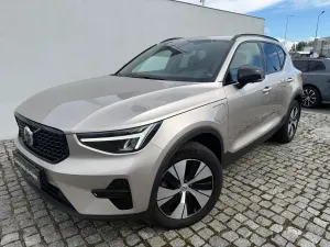 Volvo XC40 T5 Plug-In Hybrid Plus Dark 2023