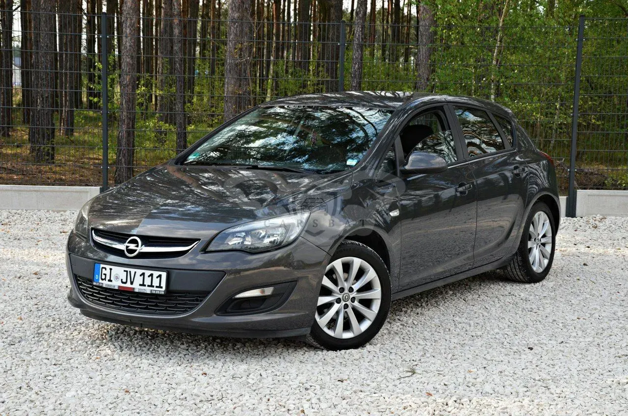 Opel Astra J 2013