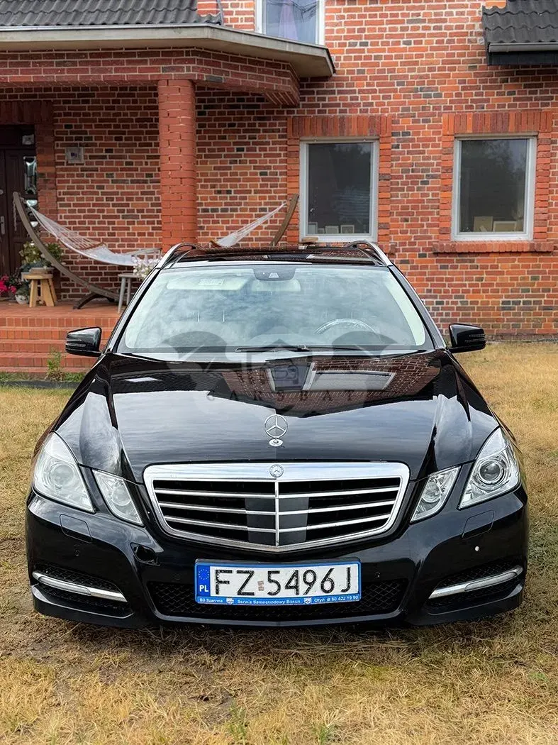 Mercedes-Benz E W212/W207 350 CDI DPF BlueEFFICIENCY 7G-TRONIC Avantgarde 2012